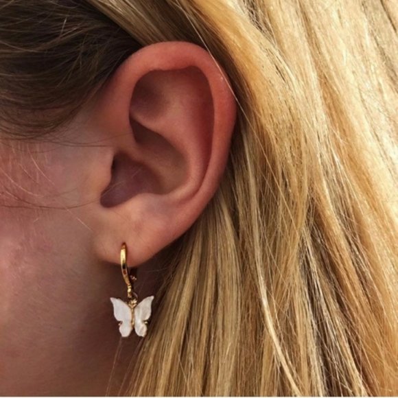 Brandy Melville Jewelry - Brandy Melville White Acrylic Butterfly Earrings